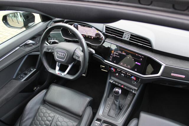 Audi RS Q3 Sportback TFSI RS - Pano - Matrix - 360 Camera - Sonos - ACC - Trekhaak - Black Plack - VOL - Rijklaar