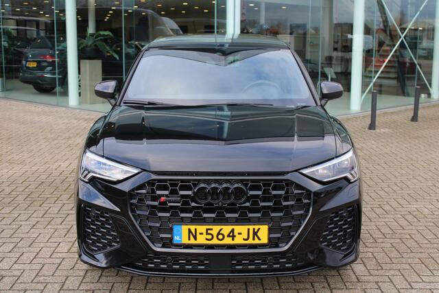 Audi RS Q3 Sportback TFSI RS - Pano - Matrix - 360 Camera - Sonos - ACC - Trekhaak - Black Plack - VOL - Rijklaar