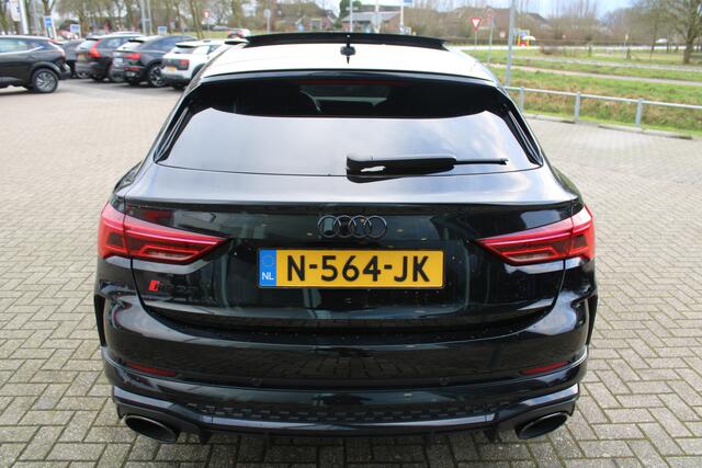 Audi RS Q3 Sportback TFSI RS - Pano - Matrix - 360 Camera - Sonos - ACC - Trekhaak - Black Plack - VOL - Rijklaar