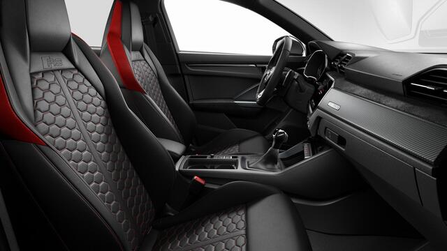 Audi RS Q3 Sportback TFSI Q3 | 400 PK | Automaat | Panoramadak | RS sportuitlaat | Lederen honingraat sportstoelen |