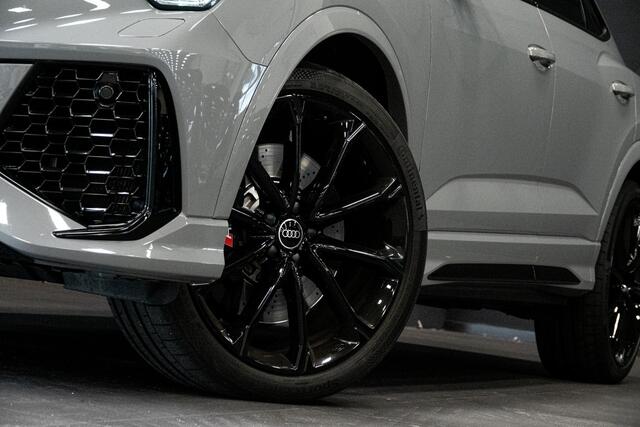 Audi RS Q3 Sportback TFSI *Nardogrijs / Panorama / Sonos / RS-Sportuitlaat / Sport-chassis*