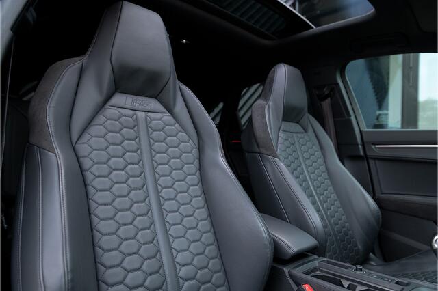 Audi RS Q3 RSQ3 Sportback 2.5 TFSI quattro Keramisch Acc Pano 360 Memory RSStoel Sonos Trekhaak