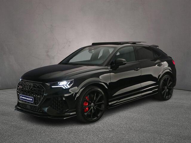 Audi RS Q3 Sportback TFSI | RS Stoelen | Panoramadak | Keramische remschijven | | Elektrische achterklep | 360 camera | RS Sportuitlaat | Ambient-lichtpakket