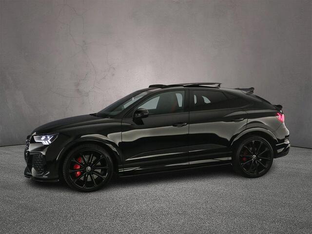 Audi RS Q3 Sportback TFSI | RS Stoelen | Panoramadak | Keramische remschijven | | Elektrische achterklep | 360 camera | RS Sportuitlaat | Ambient-lichtpakket