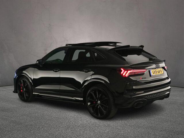 Audi RS Q3 Sportback TFSI | RS Stoelen | Panoramadak | Keramische remschijven | | Elektrische achterklep | 360 camera | RS Sportuitlaat | Ambient-lichtpakket