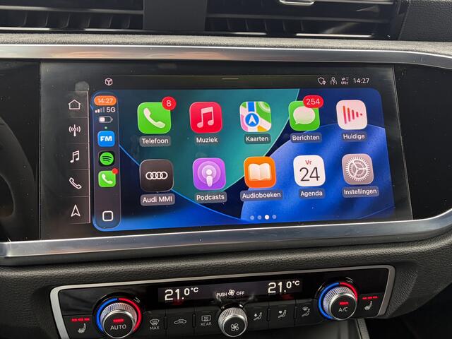Audi RS Q3 Sportback TFSI Pano.dak Carplay Pano.dak Trekhaak Sportzetels 21Inch