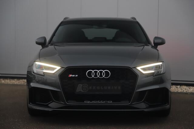 Audi RS3 Sportback 2.5 TFSI RS 3 quattro 400PK Automaat Black Optic Virtual RS Sportstoelen RS Sport Uitlaat Bang and Olufsen LED Matrix 19 inch LMV Navigatie Clima Stoelverwarming Cruise Parkeersensors Keyless Entry Carbon Inleg