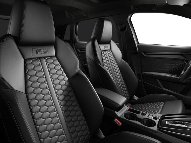 Audi RS3 Sportback 2.5 TFSI RS3 quattro 400 PK · RS-sportuitlaatsysteem · Glazen Panoramadak · SONOS Premium 3D · Topsnelheid 280 km/h · Adaptief onderstel, Audi Drive Select
