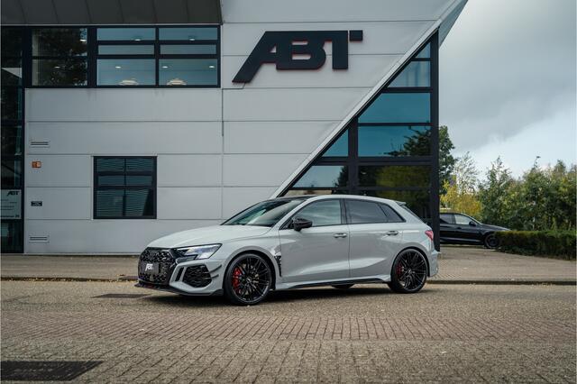 Audi RS3 Sportback ABT RS3-R 1/200 500pk Sportclassic Grau Porsche (Audi Exclusive) Carbon | Panorama dak | Forged velgen | RS Design pakket rood | B&O | Matrix LED