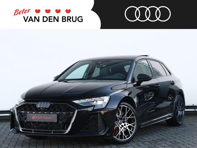 Audi RS3 2.5 TFSI quattro | RS designpakket rood | Carbon pakket | RS Sportuitlaatsysteem | Top 280km/h |