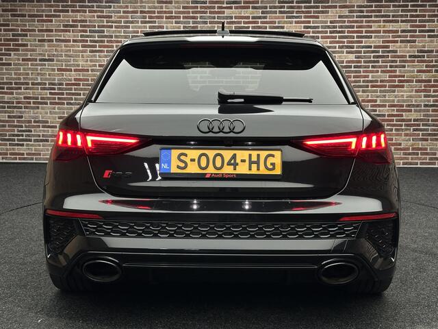 Audi RS3 Sportback 2.5 TFSI quattro | Hulk editie| B&O| Dak| Head-up| Memory|
