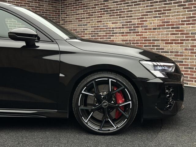 Audi RS3 Sportback 2.5 TFSI quattro | Hulk editie| B&O| Dak| Head-up| Memory|