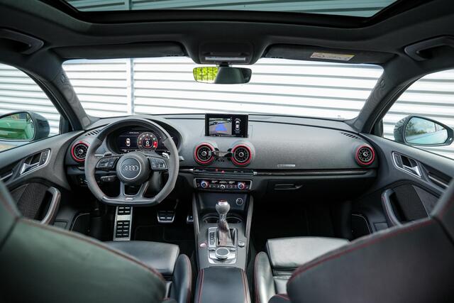 Audi RS3 A3 Limousine 2.5 TFSI quattro Panodak B&O Virtal Dash Camera Carbon DAB+ Luxe Leder