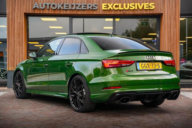 Audi RS3 A3 Limousine 2.5 TFSI quattro Panodak B&O Virtal Dash Camera Carbon DAB+ Luxe Leder