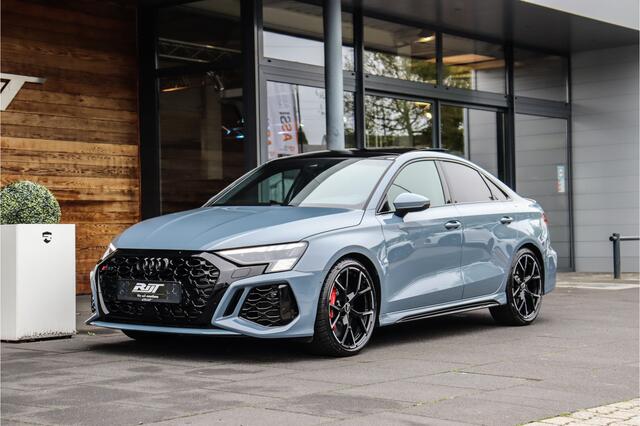Audi RS3 Limousine 2.5 Quattro **Ceramic/RS Dynamic/Carbon/360/Matrix/Pano/B&O**