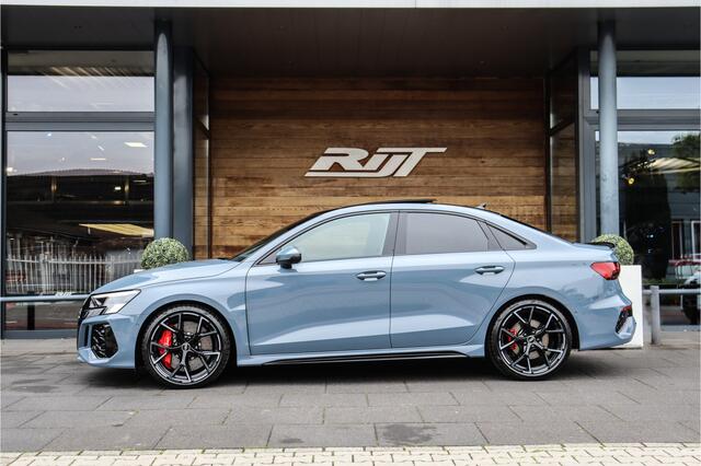 Audi RS3 Limousine 2.5 Quattro **Ceramic/RS Dynamic/Carbon/360/Matrix/Pano/B&O**