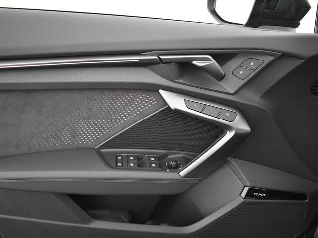 Audi RS3 Sportback 2.5 TFSI 400 PK · RS-sportuitlaatsysteem · Glazen Panoramadak · SONOS Premium 3D · Topsnelheid 280 km/h · Adaptief onderstel, Audi Drive Select