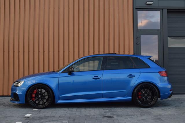 Audi RS3 Sportback 2.5 TFSI 400pk Quattro | Pano | Leer | B&O