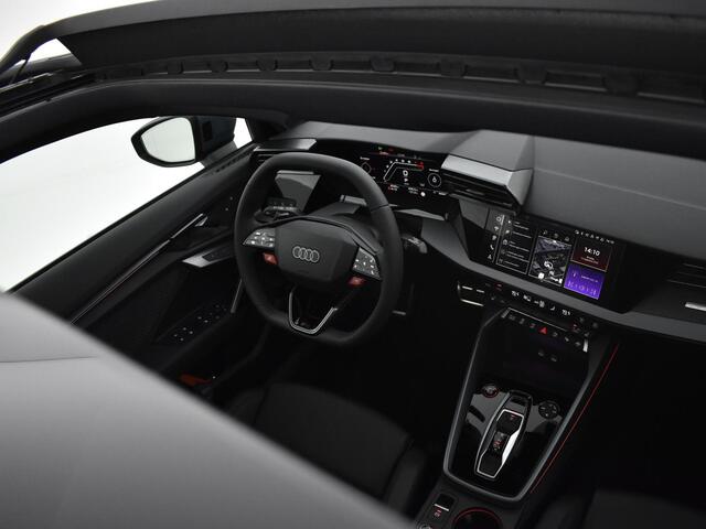 Audi RS3 Sportback 2.5 TFSI quattro 400 PK · Topsnelheid 280 km/h · RS Sportuitlaat · SONOS Premium 3D · Glazen panoramadak