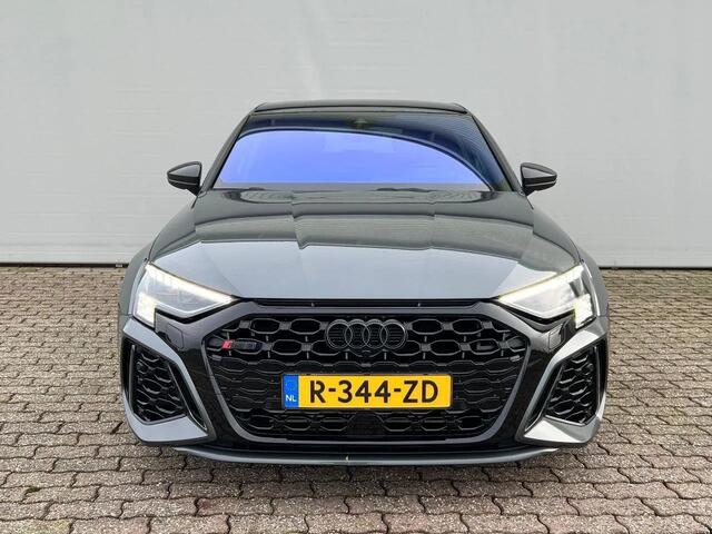 Audi RS3 Sportback 2.5 TFSI, VOL!! Akrapovic, Keramisch, Carbon