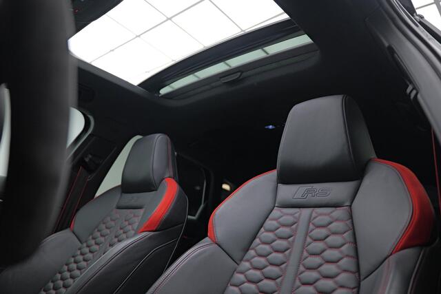 Audi RS3 Sportback 2.5 TFSI quattro |Keramisch|Pano|B&O|Dodehoek|HUD|