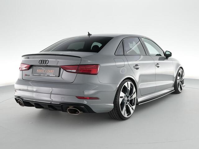 Audi RS3 Limousine 2.5 460pk TFSI quattro |APR stage 1|APR carbon air intake|Akrapovic|RS-stoelen|Bang&Olufsen|digital cockpit|Apple Carplay|Matrix-LED|blind spot|