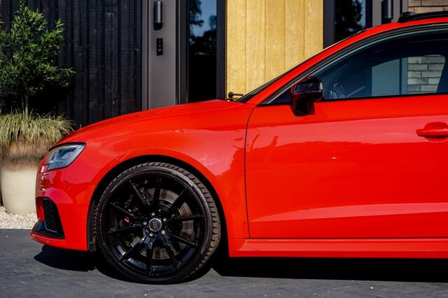 Audi RS3 Sportback 2.5 TFSI Quattro Pano/DCC/ACC/B&O/Catalunya-red