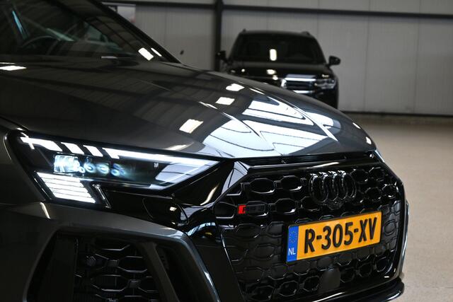 Audi RS3 Limousine 2.5 TFSI 400pk quattro | NL-auto | Matrix | Leder | Panoramadak | 100% (Dealer) onderhouden label