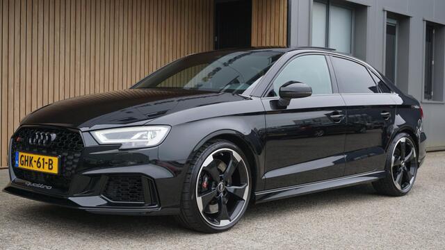 Audi RS3 Limousine 2.5 TFSI 400pk Quattro Pano.Dak RS-Seats B&O Magnetic Ride Virtual *Black Optik* 78517km!