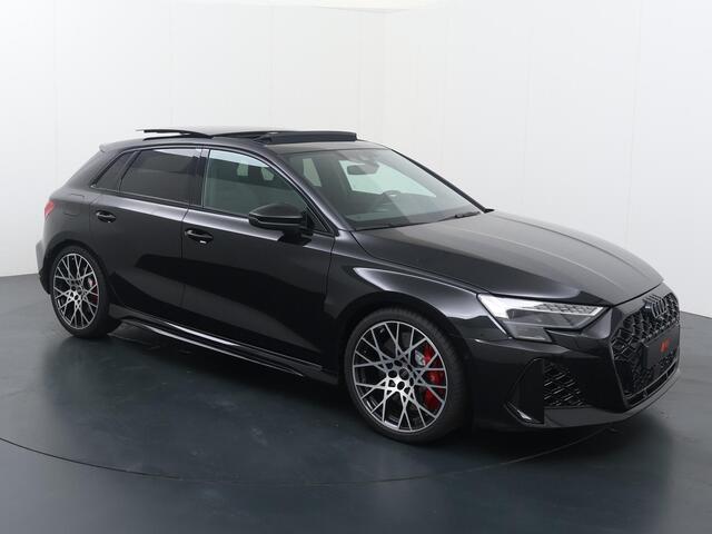 Audi RS3 Sportback 2.5 FSI 295 kW / 400 PK ¤18.750,- FISCAAL VOORDEEL!! | Sonos premium 3d | Stoelmassage voor | Velgen 10-kr.sp. zwart | Topsnelheid 280 km/h | Glazen panoramadak | Rs-sportuitlaatsysteem | Assis.pak driving+parking plus | Climate pakket plus | Ma