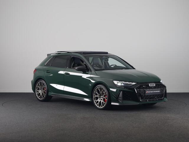 Audi RS3 Sportback Competition Limited 2.5 FSI 295 kW / 400 PK SB | 586 / 750 gelimiteerde oplage | Audi Exclusive Malachite Green | Panoramadak | Sonos | HUD |