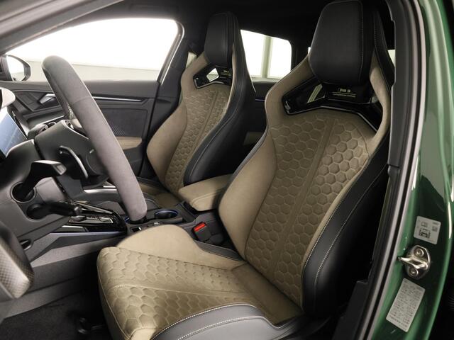 Audi RS3 Sportback Competition Limited 2.5 FSI 295 kW / 400 PK SB | 586 / 750 gelimiteerde oplage | Audi Exclusive Malachite Green | Panoramadak | Sonos | HUD |