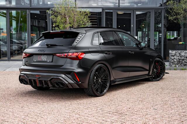 Audi RS3 Sportback ABT RS3-R 1/125 510pk quattro | ABT Carbon bodykit | ABT Forged velgen | RS schaalstoelen | Panorama dak | SONOS | Head up | Achteruitrijcamera | Verwarmde voorstoelen