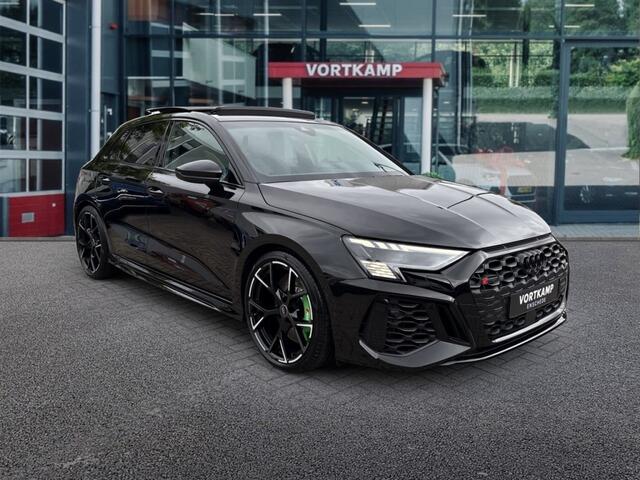 Audi RS3 2.5 TFSI QUATTRO HULK EDITION PANO-DAK/LEDER/CAMERA/BenO/ELEK-KLEP/ALCAN-STUUR