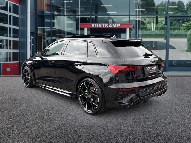 Audi RS3 2.5 TFSI QUATTRO HULK EDITION PANO-DAK/LEDER/CAMERA/BenO/ELEK-KLEP/ALCAN-STUUR