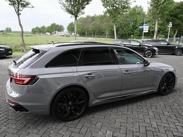 Audi RS4 2.9TFSI 450pk Quattro RS-Zetels Pano HUD M-LED Rode-Stiksels 20-Inch 360-Camera