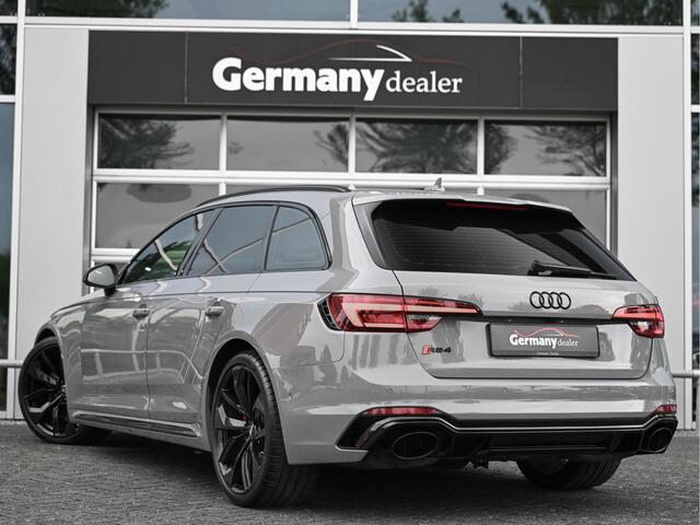 Audi RS4 2.9TFSI 450pk Quattro RS-Zetels Pano HUD M-LED Rode-Stiksels 20-Inch 360-Camera