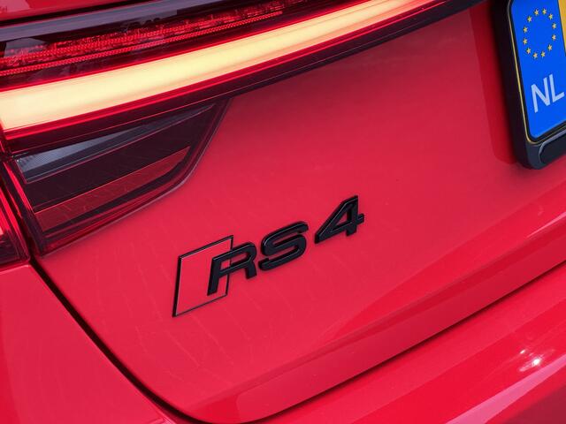 Audi RS4 Avant 2.9 TFSI quattro | Keramisch | Panorama | B&O | Matrix | Keyless