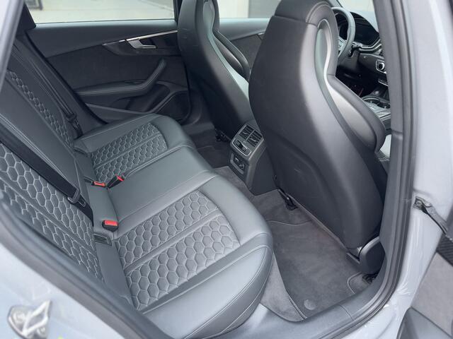 Audi RS4 Avant 2.9 TFSI quattro | Panorama | B&O | Carbon | Matrix | Trekhaak