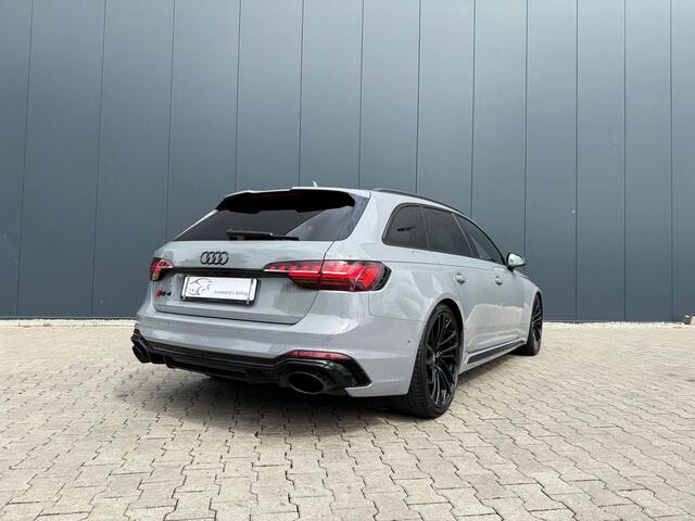 Audi RS4 A4 Avant 2.9 TFSI quattro Pano / B&O / Matrix