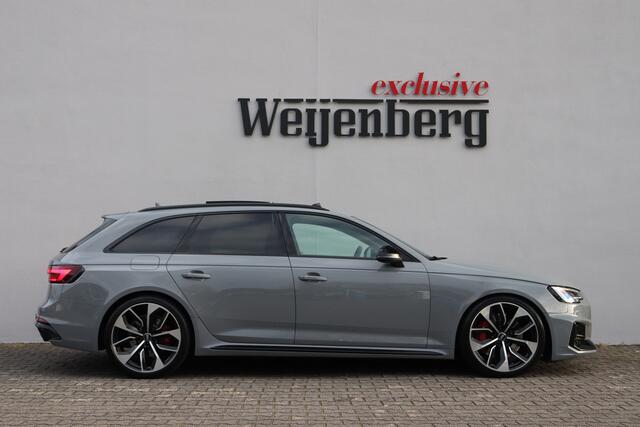 Audi RS4 2.9 TFSI Quattro Matrix Pano Massage Carbon