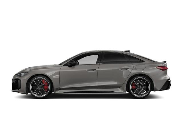Audi RS5 Limousine RS 5 Limousine e-hybrid 470 kW / 639 PK Limousine | Ambiente lichtpakket pro | Techniek pakket pro | Akoestisch glas voorportieren | Audi sportpakket | Head-up display | Voorventilatie comfort | B&O premium soundsysteem | Spiegelkappen carbon |