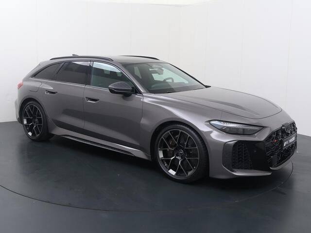 Audi RS5 Avant e-hybrid 470 kW / 639 PK 8 versnellingen | RS keramische remmen brons | Panorama-glasdak | RS sportstoel plus dinamica/leder zwart groene accenten | Head-up display |