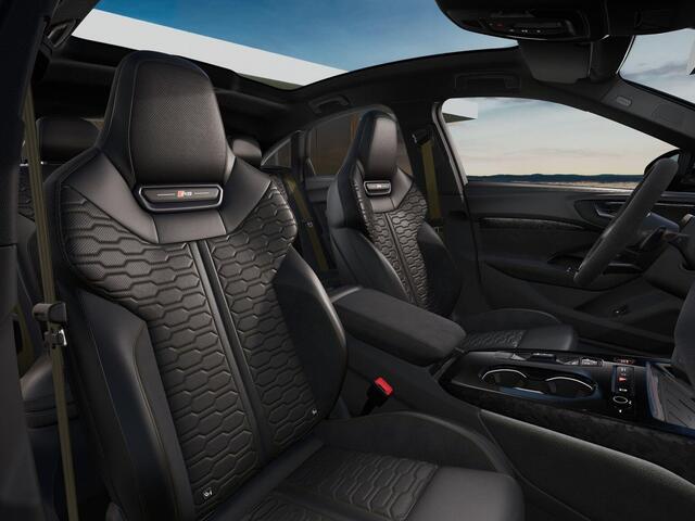 Audi RS5 Limousine E-Hybrid Quattro , ceramic, camouflage extr., sportpakket, pano, B&O, HUD, ACC, Matrix-LED, privacy