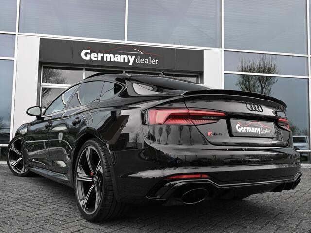 Audi RS5 Sportback 2.9TFSI 450pk Quattro Black optic RS-Zetels Milltek Pano B&O Head-Up 360-Camera 20-Inch Keyless ACC VOL!