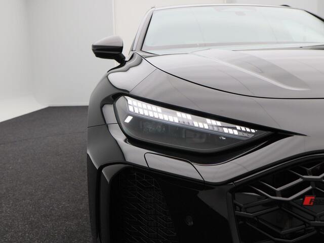 Audi RS5 Avant e-hybrid quattro | 21 inch | RS Sportstoelen | Keramische Remmen | Carbon dakspoiler | Head up display | Bang & Olufson 3D |