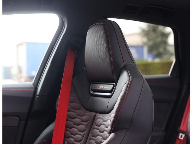 Audi RS5 Avant e-hybrid quattro
