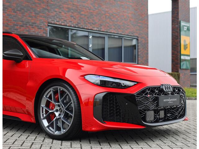 Audi RS5 Avant e-hybrid quattro