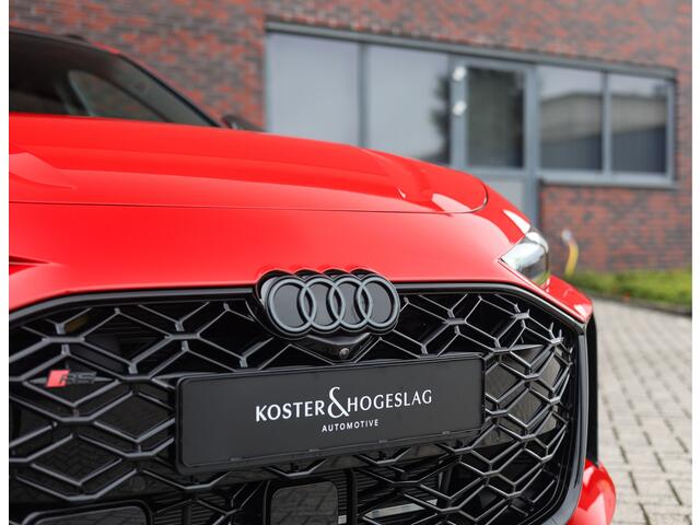 Audi RS5 Avant e-hybrid quattro