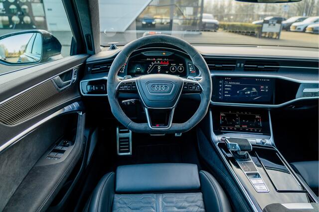 Audi RS6 Performance Quattro 630pk Dark olive green Porsche (Audi Exclusive) | B&O Advanced | Dynamic plus incl. keramische remmen | RS design pakket grijs plus | Alcantara hemel | DRC | assistentiepakket plus | panorama dak | 22 inch Neodyme Performance velgen | 